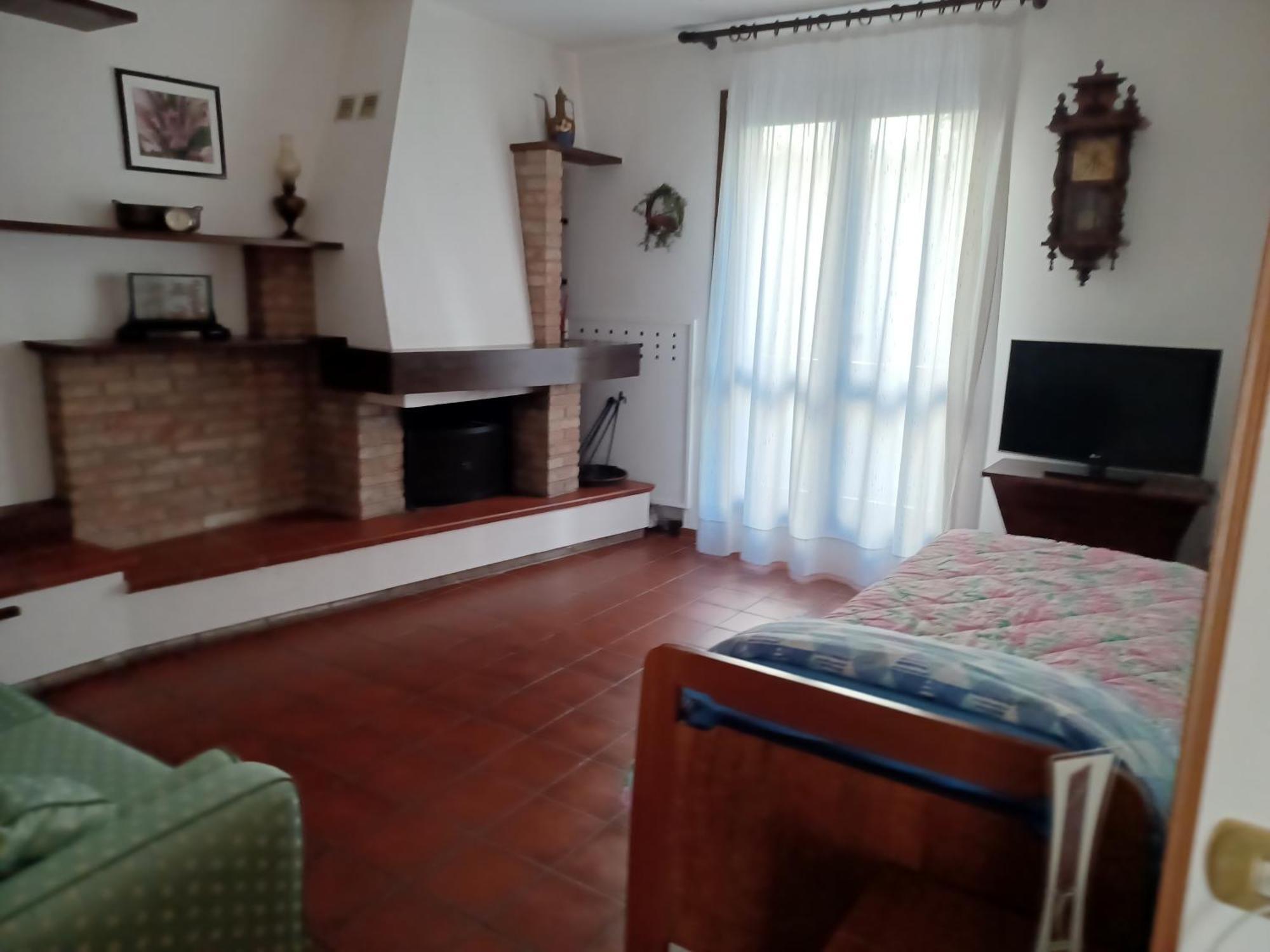 Dam Home Модена Екстериор снимка